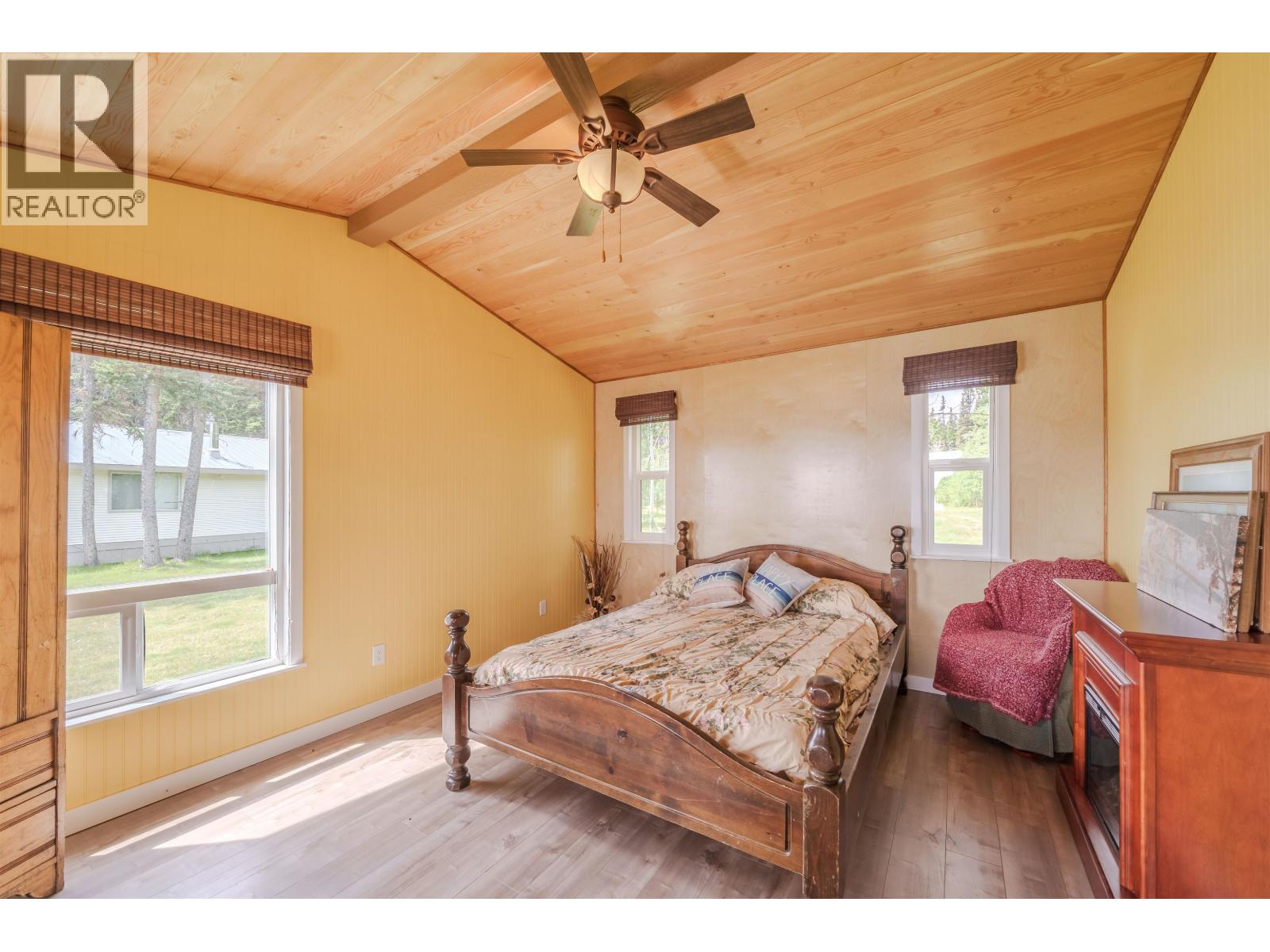 4778 BINNIE ROAD - 14