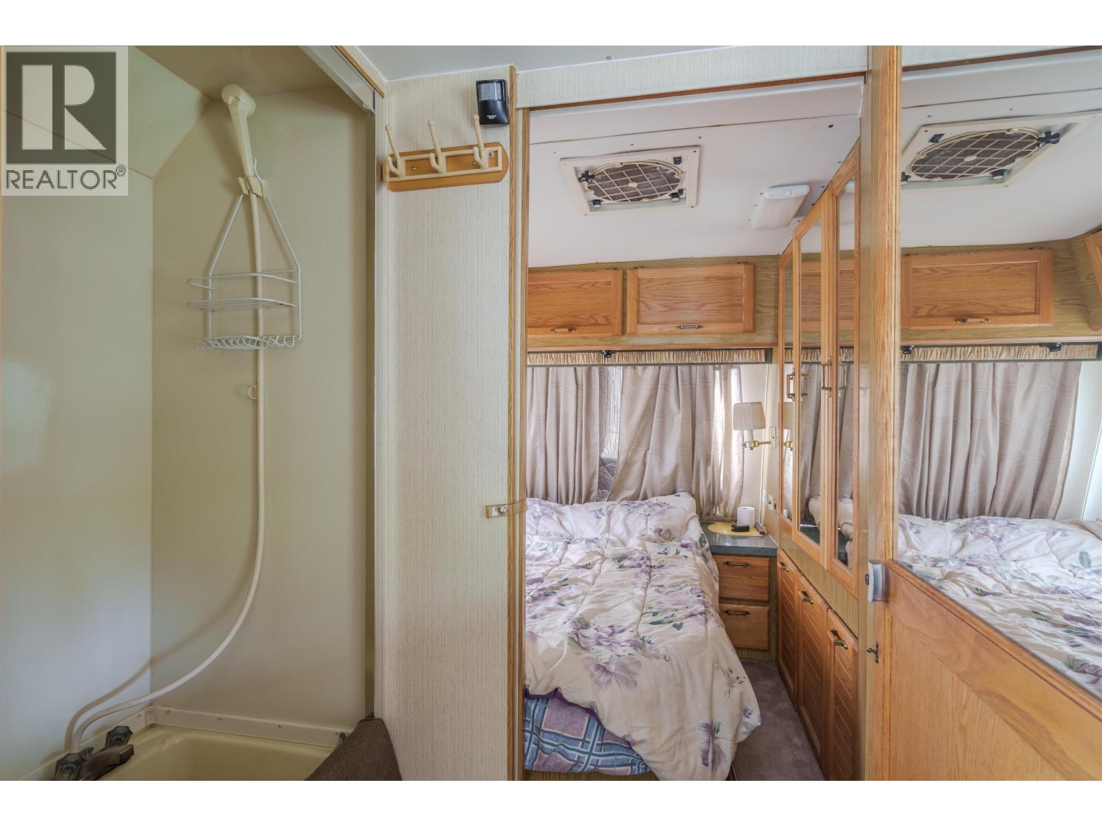 4778 BINNIE ROAD - 24