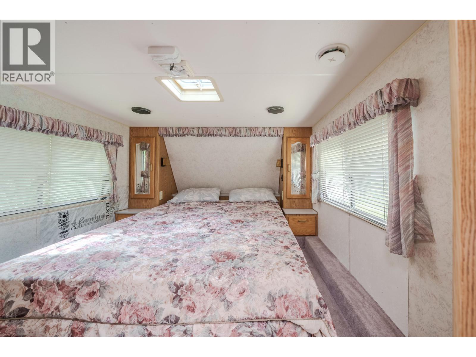 4778 BINNIE ROAD - 31