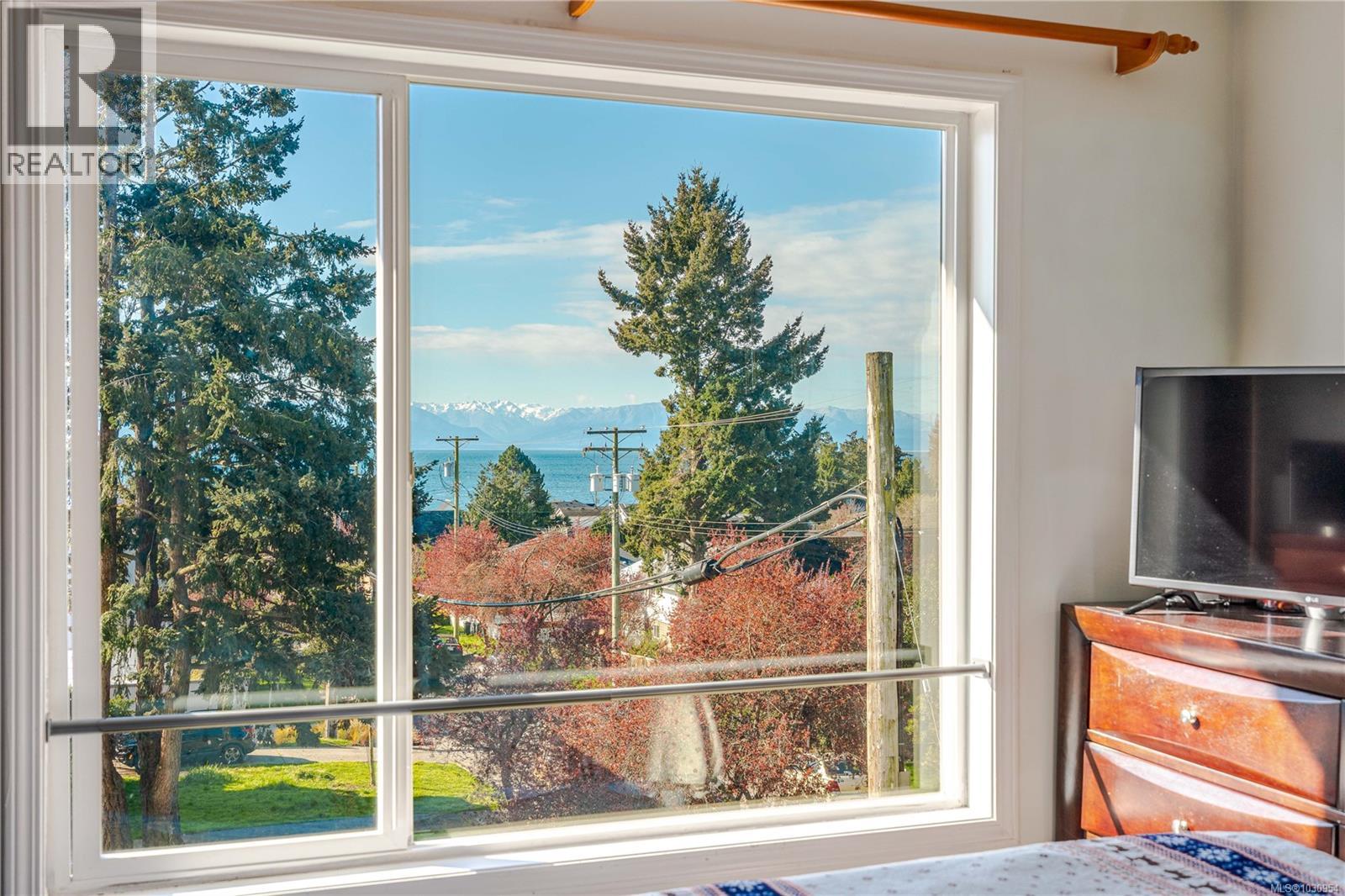 308 1351 Esquimalt Rd, Esquimalt