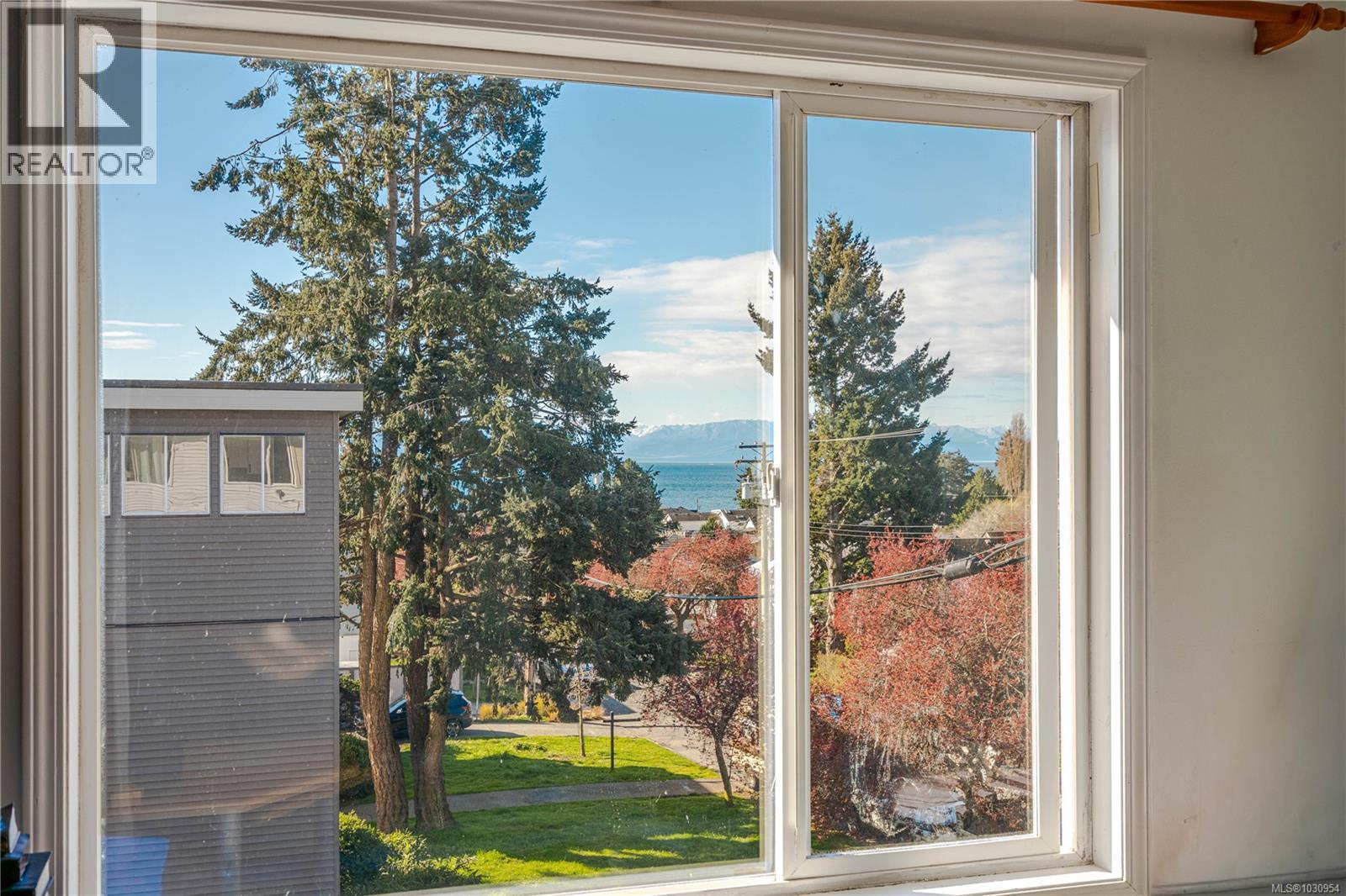 308 1351 Esquimalt Rd, Esquimalt