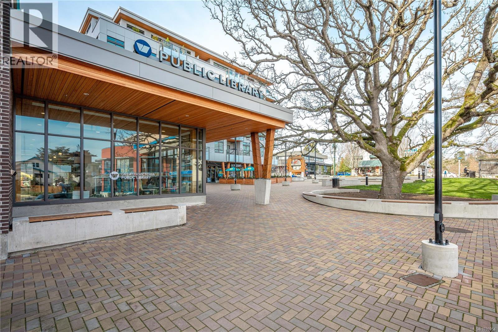 308 1351 Esquimalt Rd, Esquimalt