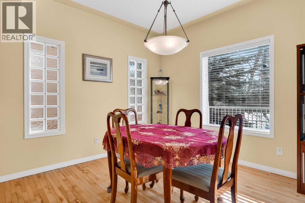 Single Family House for Sale in  Country Hills Gardens NW Country Hills Calgary 