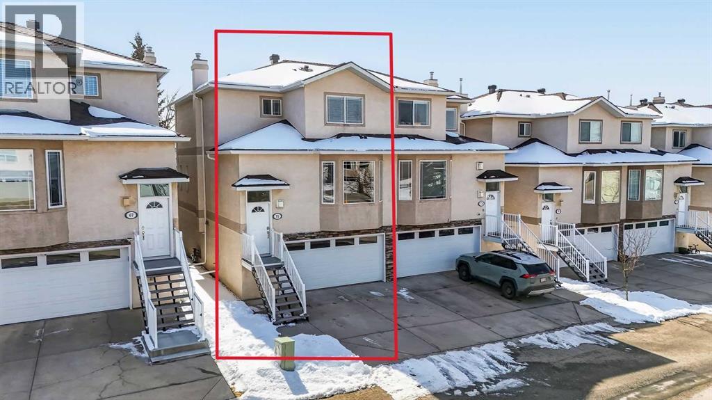 Single Family House for Sale in  Country Hills Gardens NW Country Hills Calgary 