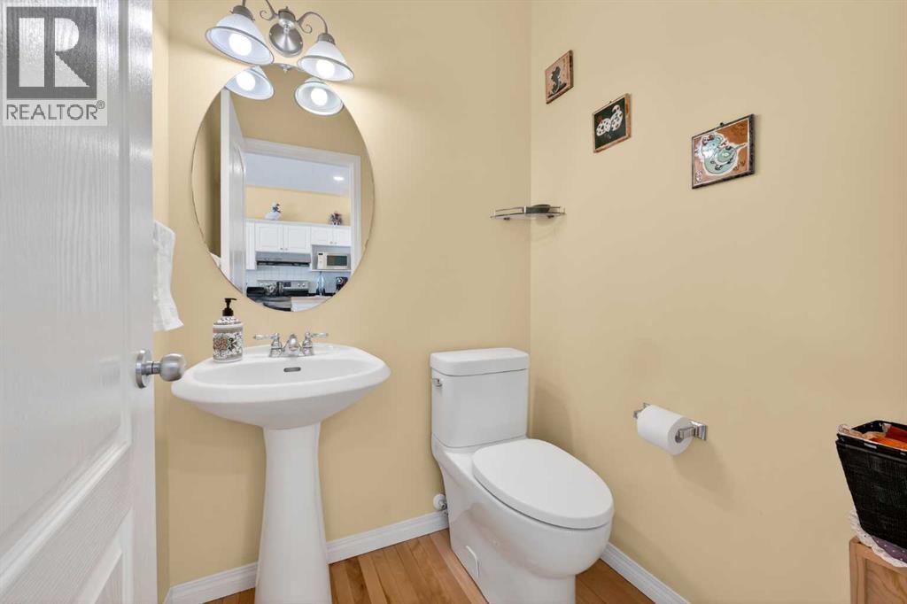 Single Family House for Sale in  Country Hills Gardens NW Country Hills Calgary 