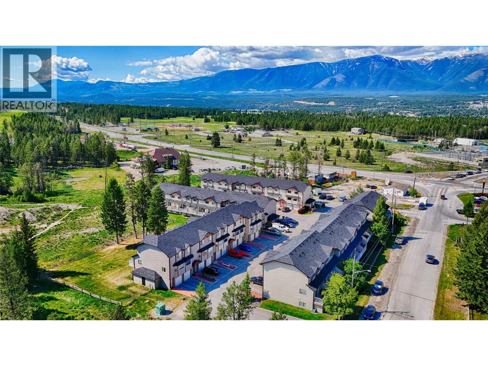 701 200 BLACK FOREST Trail, Invermere