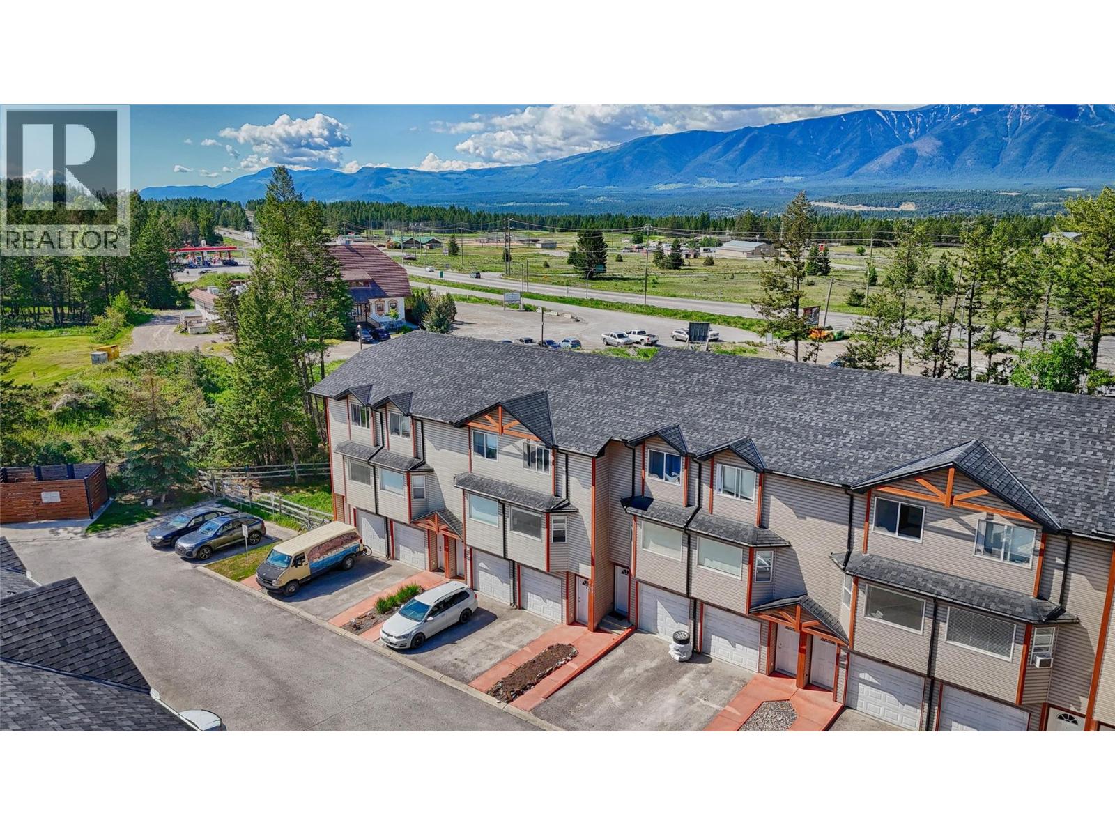 701 200 BLACK FOREST Trail, Invermere