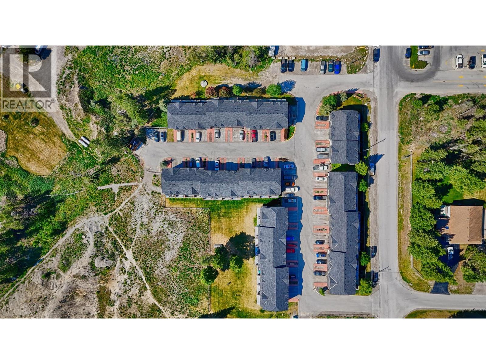 701 200 BLACK FOREST Trail, Invermere