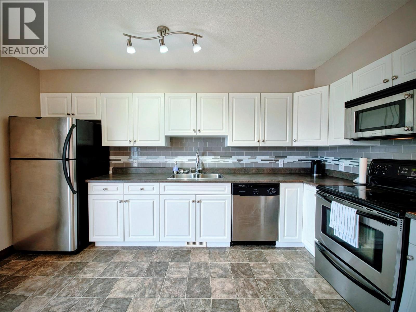 701 200 BLACK FOREST Trail, Invermere