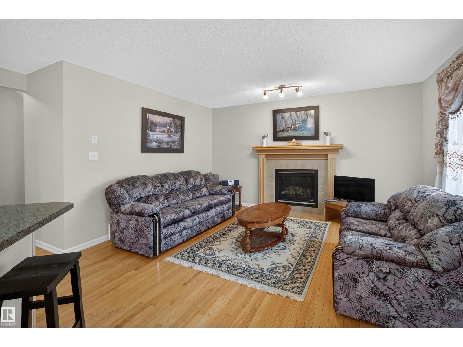 20707 56 AV NW, Edmonton