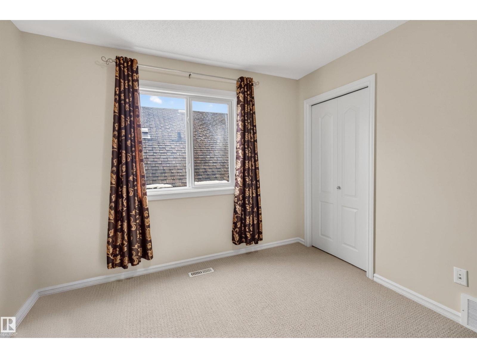 20707 56 AV NW, Edmonton