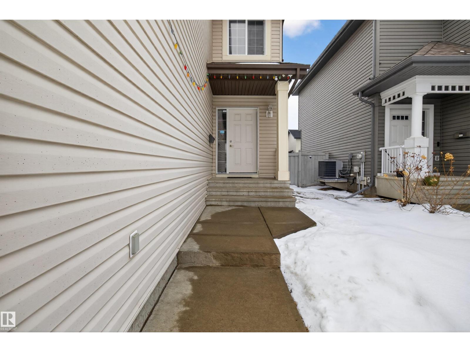 20707 56 AV NW, Edmonton