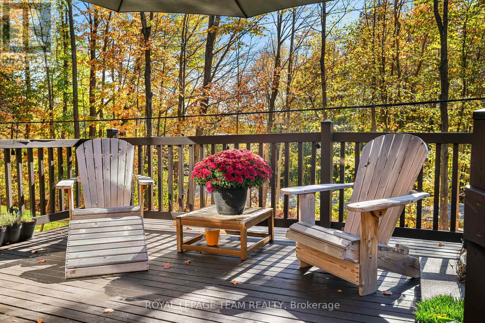 Front entrance sitting area