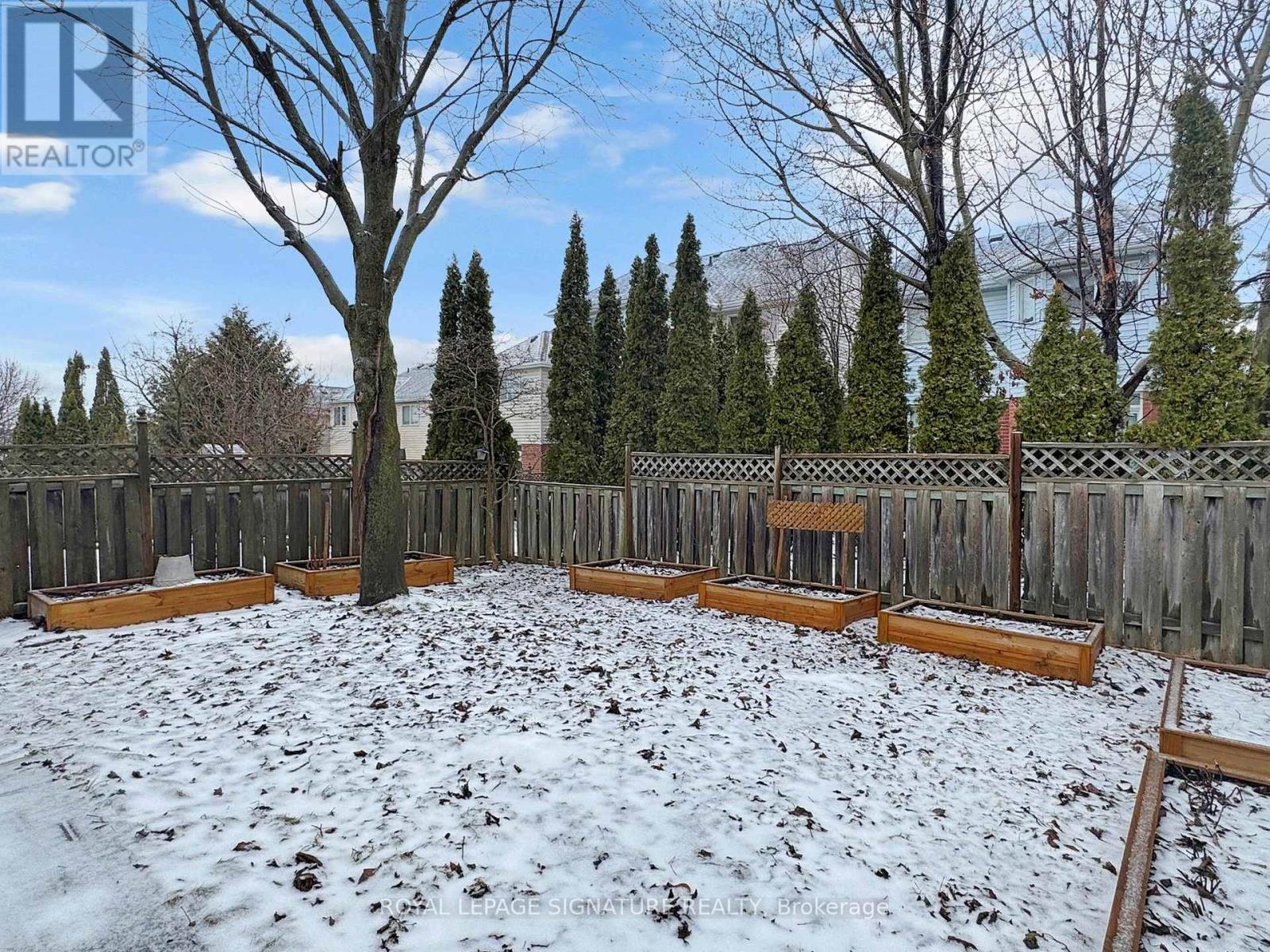 1070 SUMMITVIEW CRESCENT — photo 42