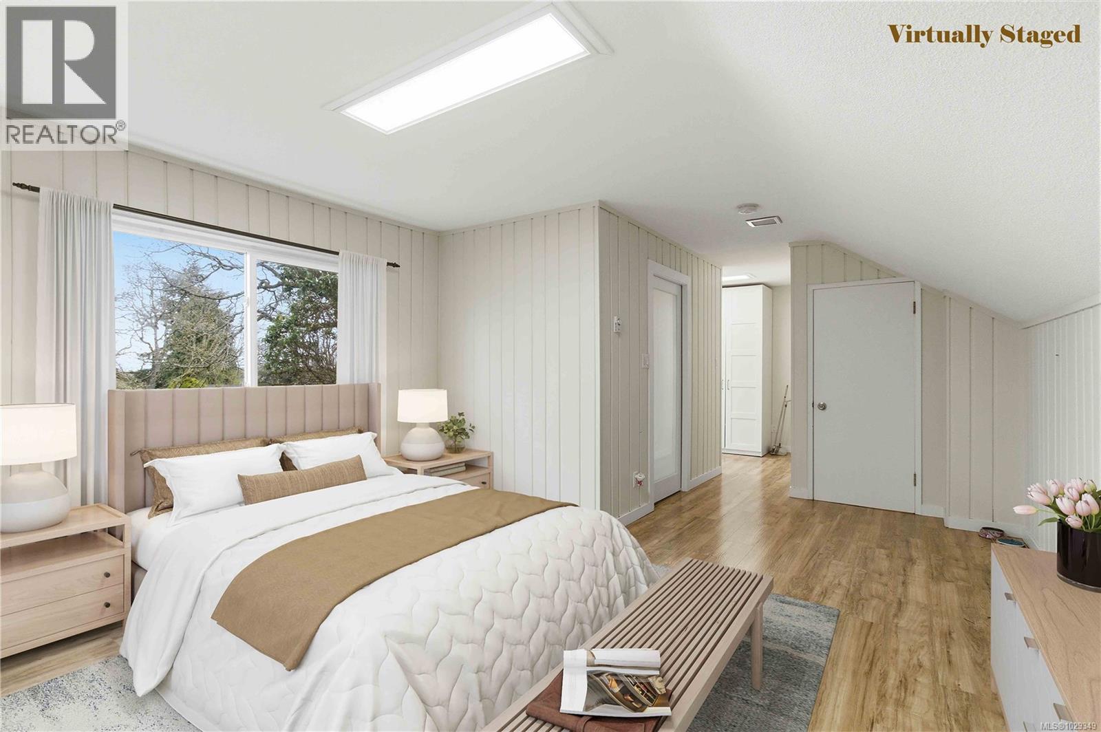  3438 Cook Street, Saanich