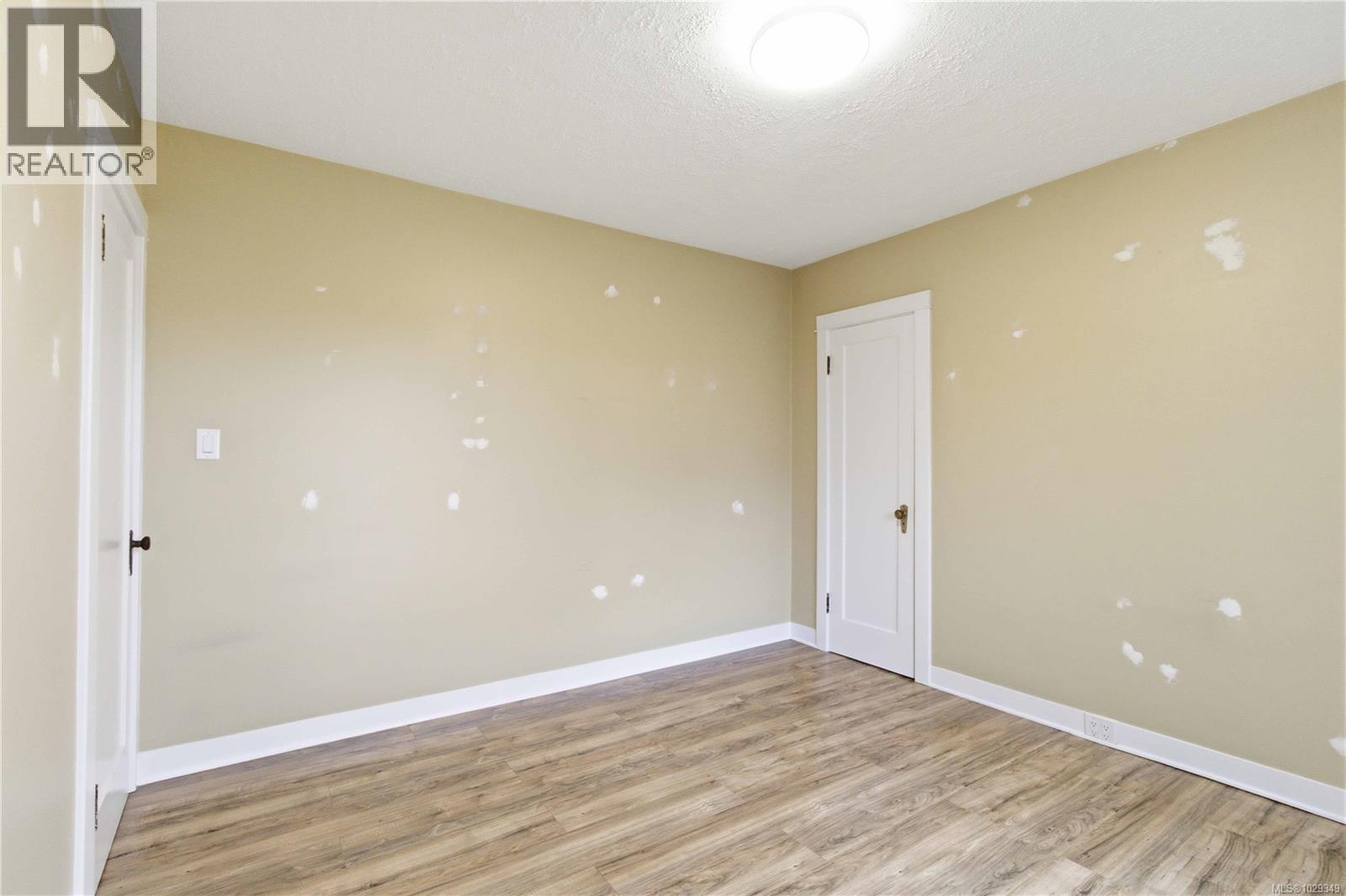  3438 Cook Street, Saanich