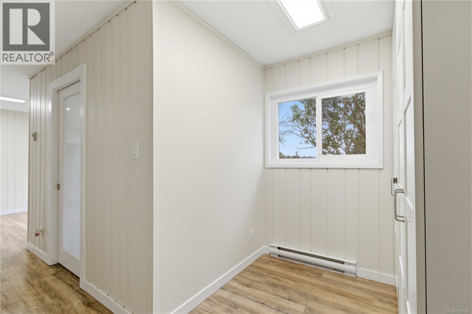  3438 Cook Street, Saanich