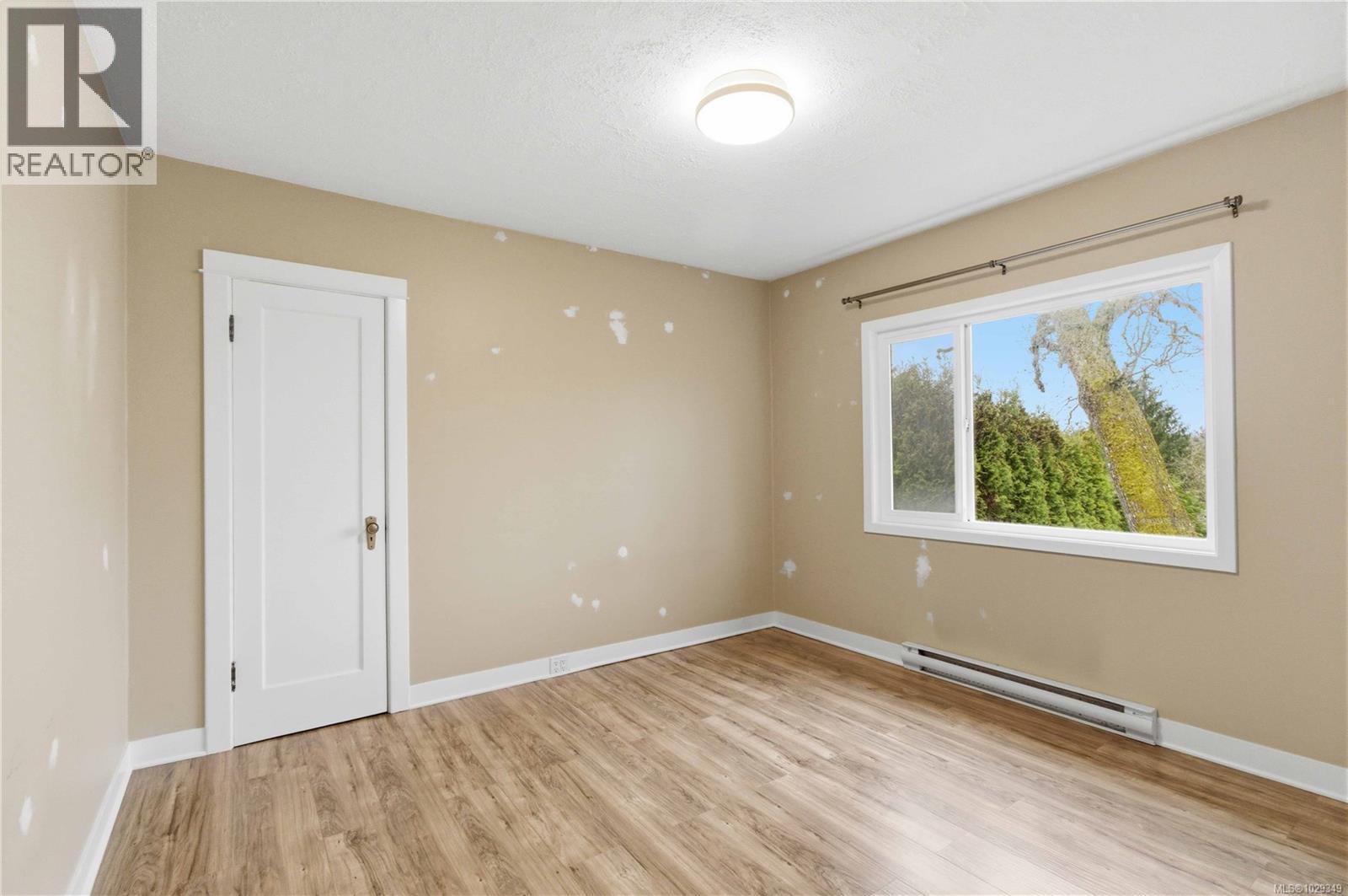  3438 Cook Street, Saanich