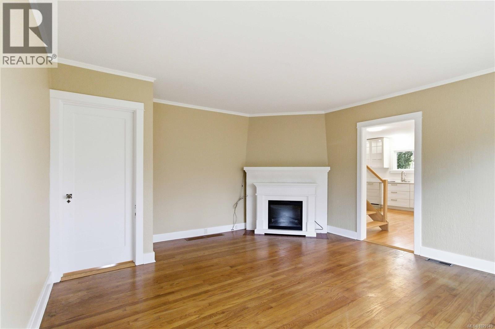  3438 Cook Street, Saanich