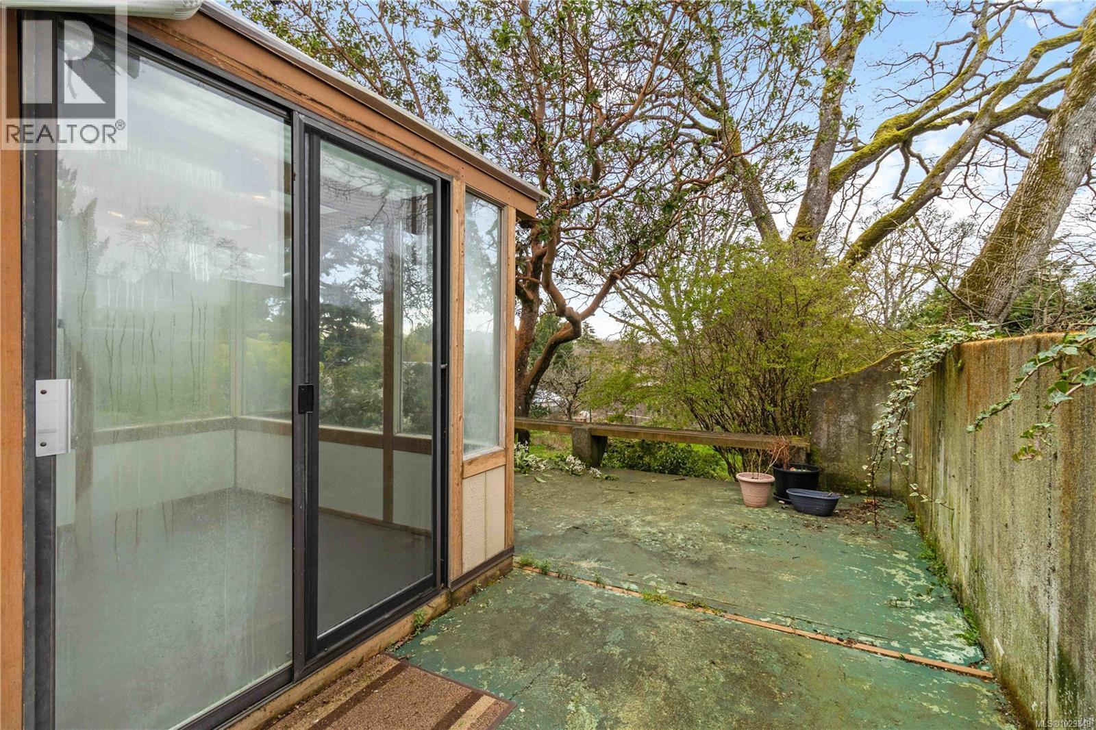  3438 Cook Street, Saanich