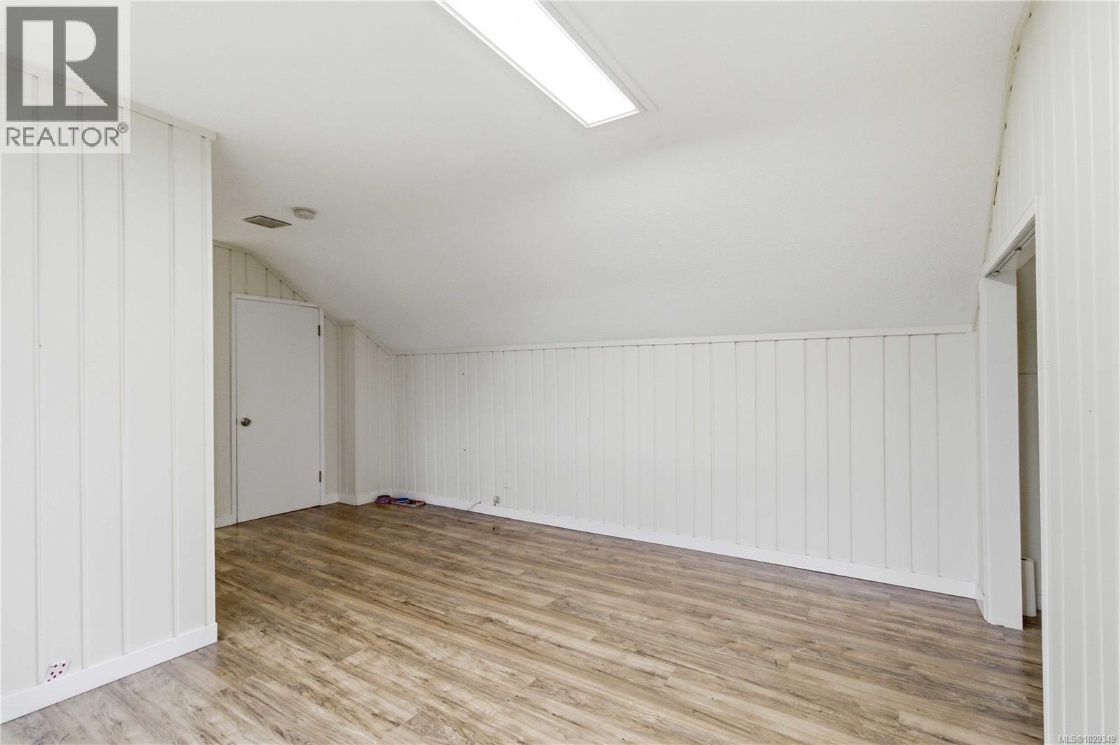  3438 Cook Street, Saanich