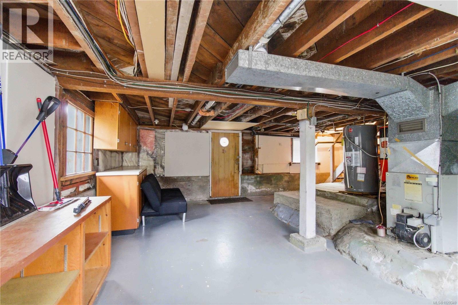  3438 Cook Street, Saanich