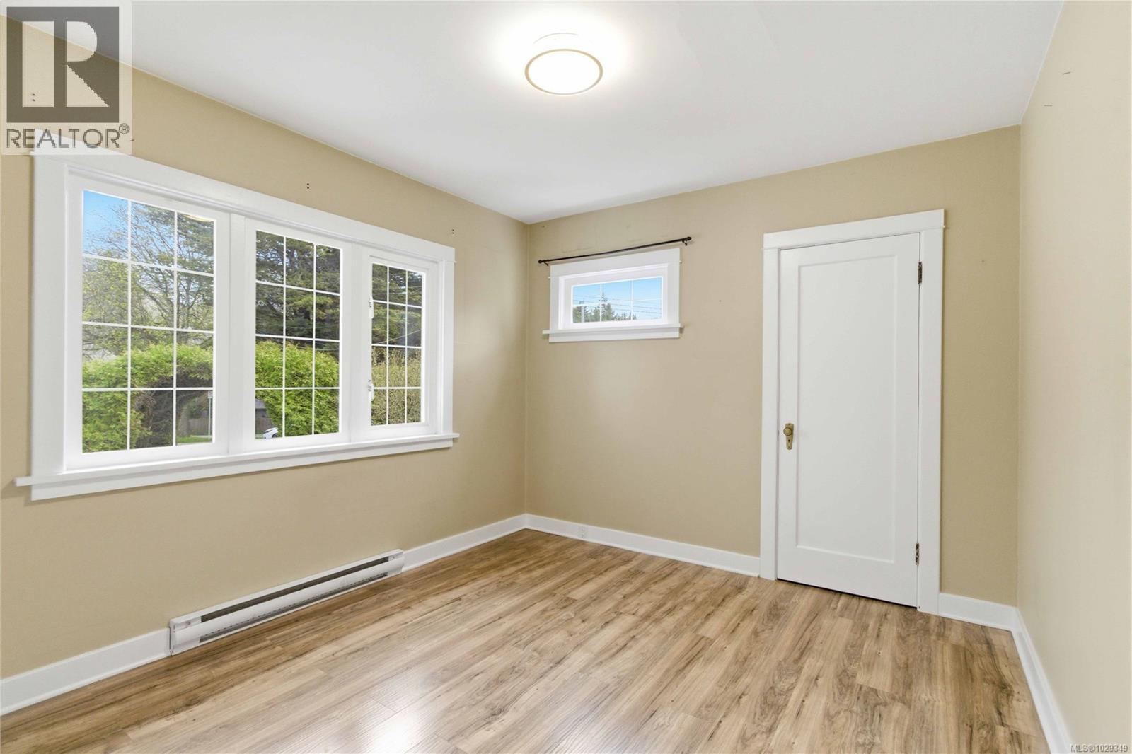  3438 Cook Street, Saanich