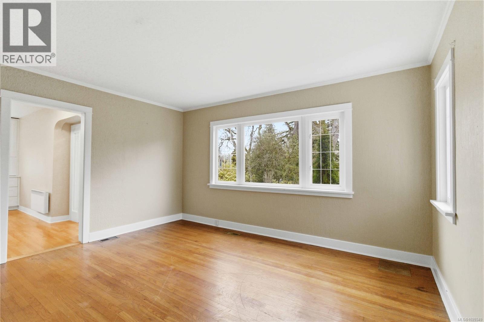  3438 Cook Street, Saanich