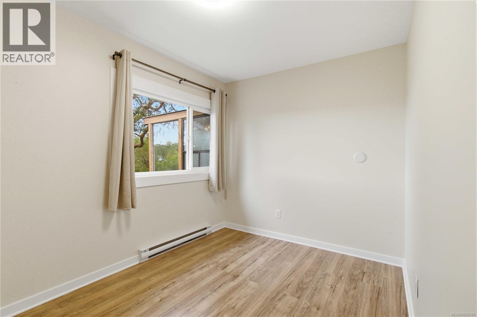  3438 Cook Street, Saanich