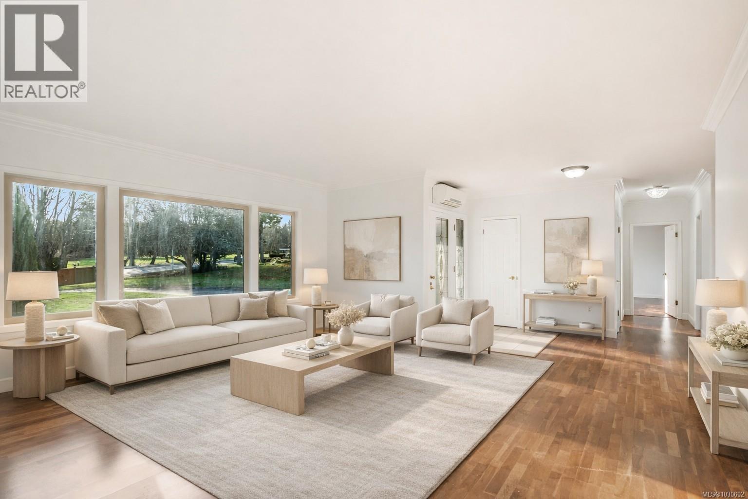 441 MEMORIAL AVE - 7