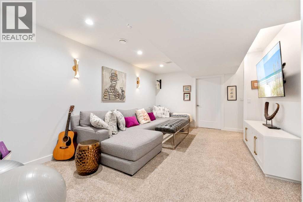 Single Family House for Sale in   Avenue SE Rangeview Calgary 