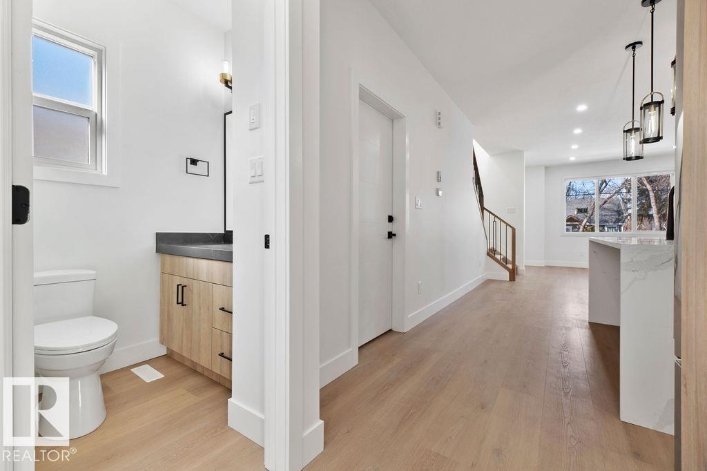 12307 91 st NW NW, Edmonton