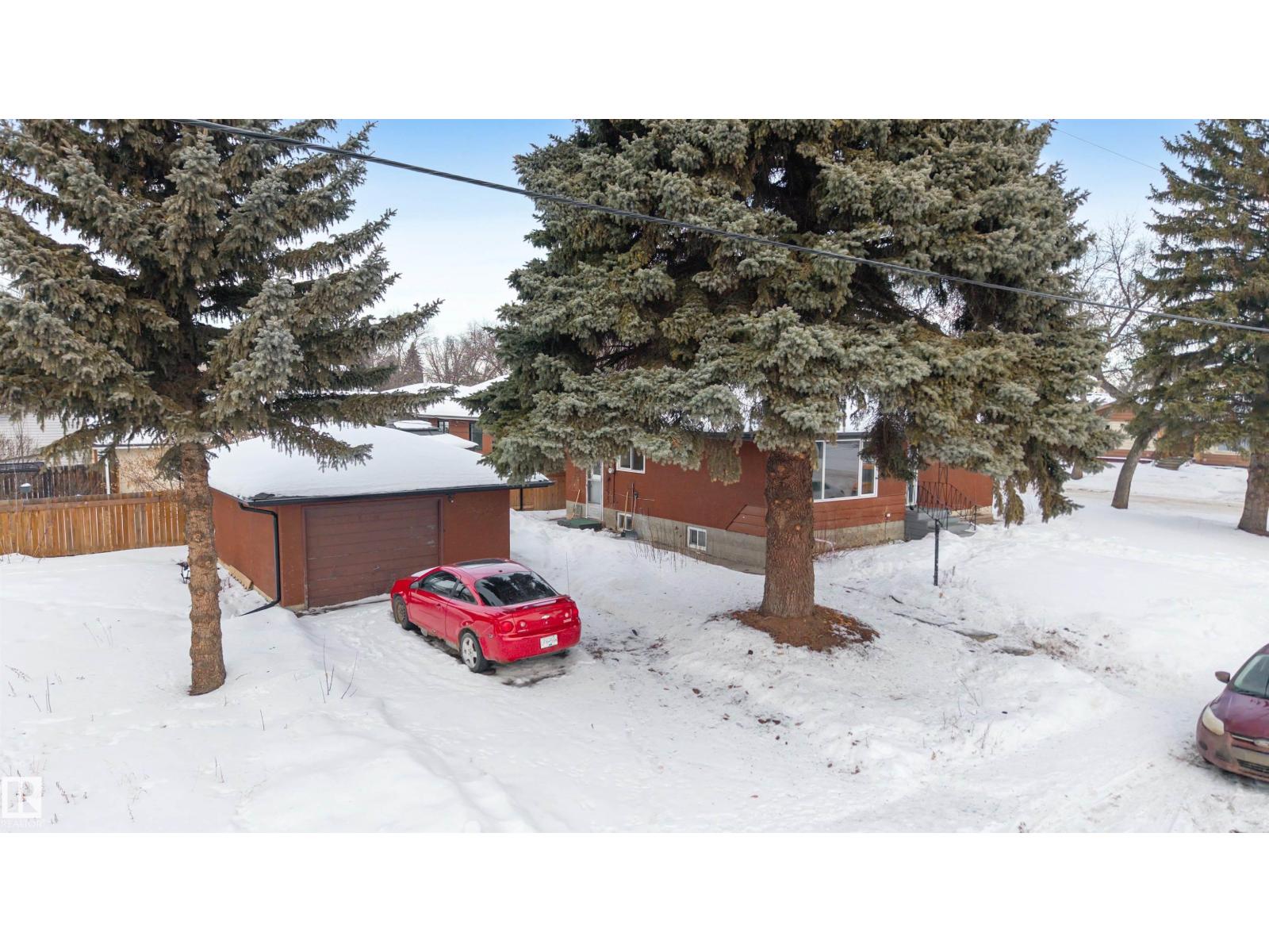 12202 45 ST NW, Edmonton