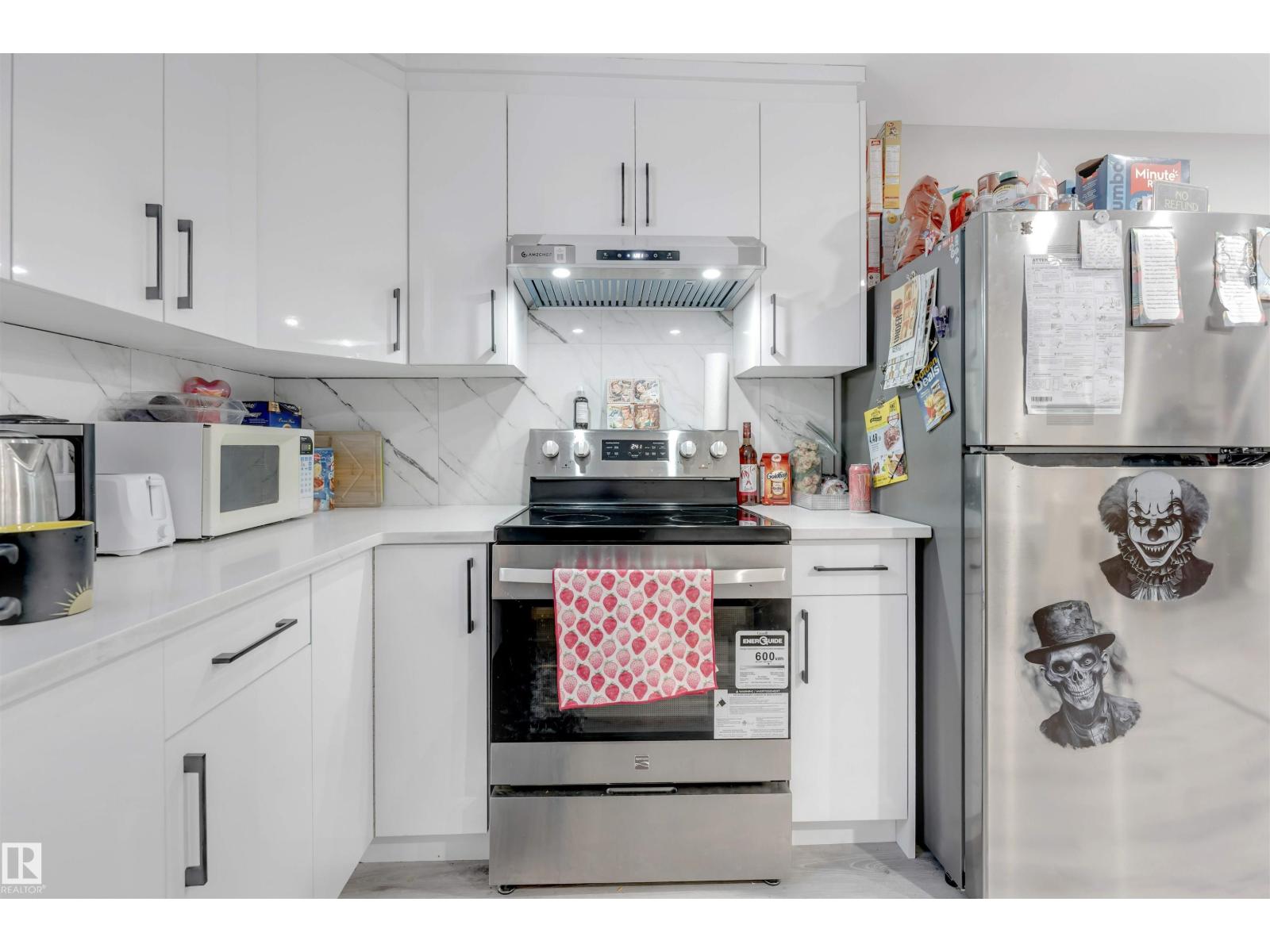 12202 45 ST NW, Edmonton