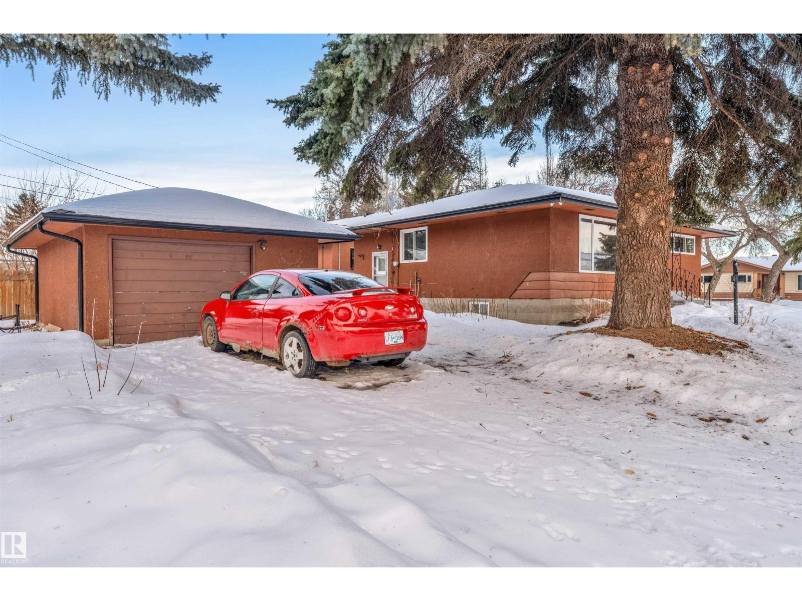 12202 45 ST NW, Edmonton