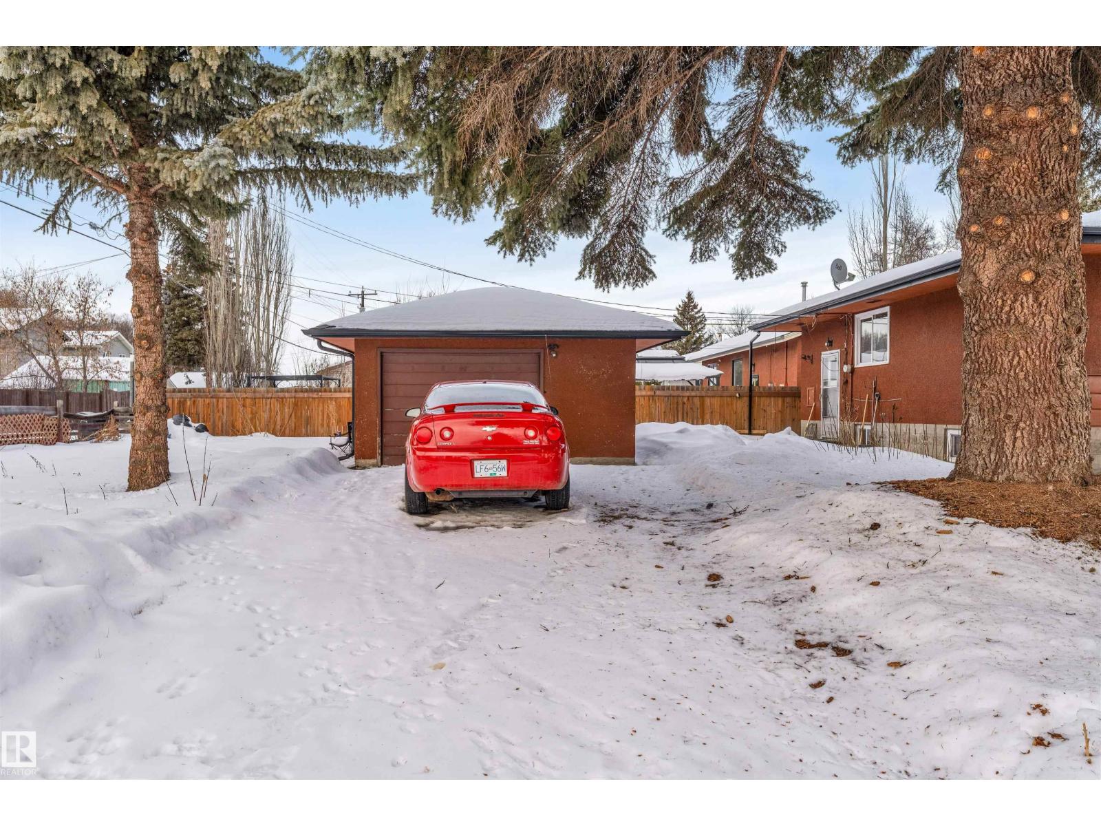 12202 45 ST NW, Edmonton