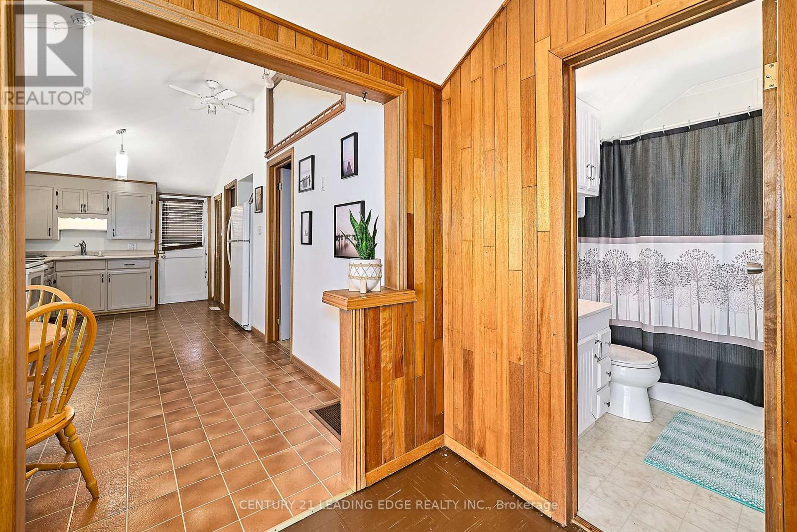 225 ARNOTT DRIVE - 34