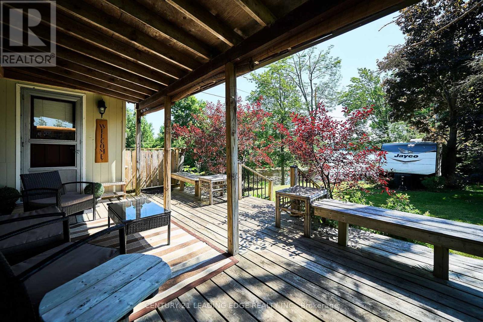 225 ARNOTT DRIVE - 5
