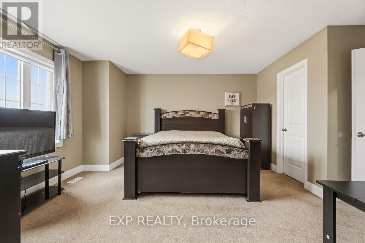 2091 CHERRYWOOD TRAIL E, London North (North M), Ontario