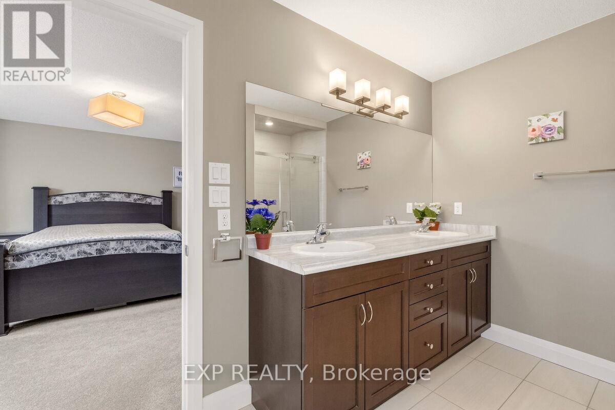 2091 CHERRYWOOD TRAIL E, London North (North M), Ontario