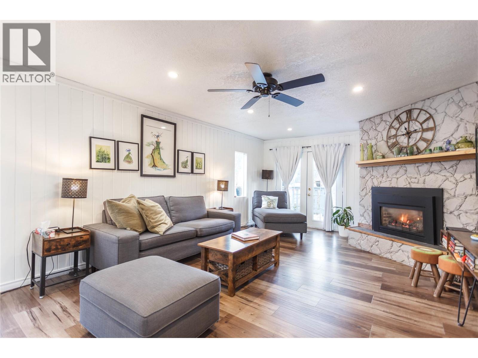  2138 Catt Avenue, Lumby