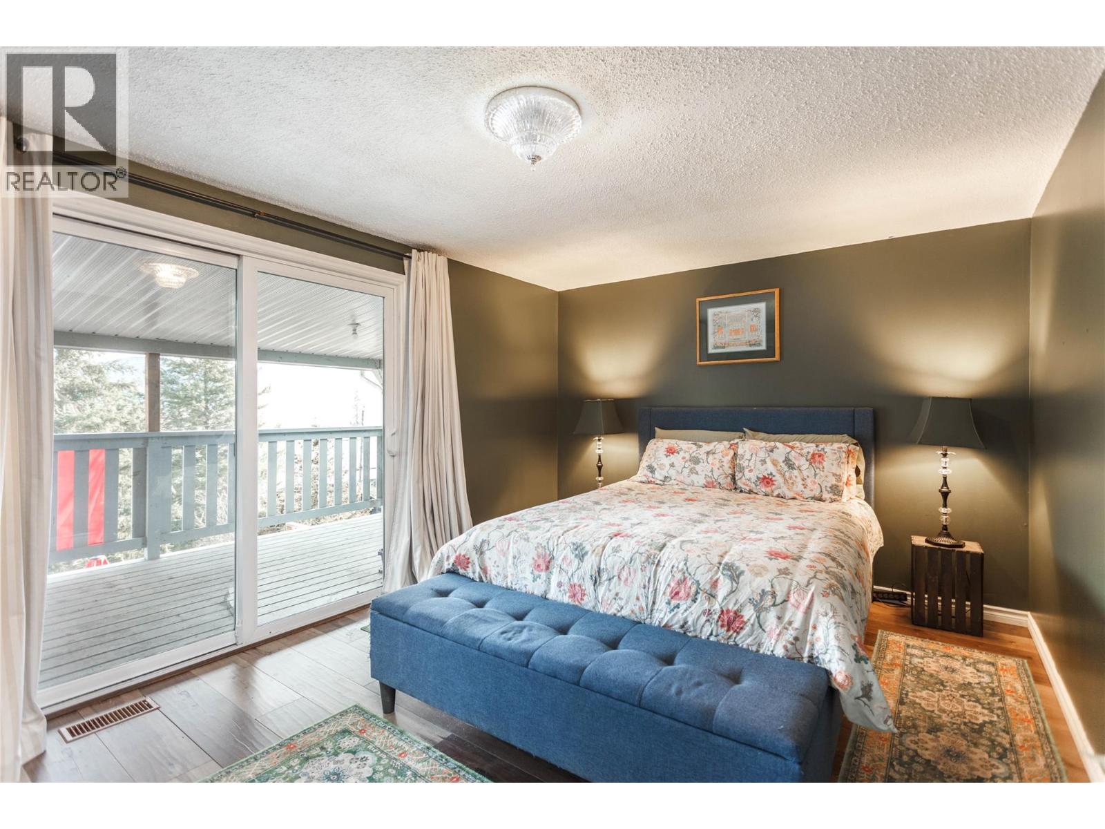  2138 Catt Avenue, Lumby