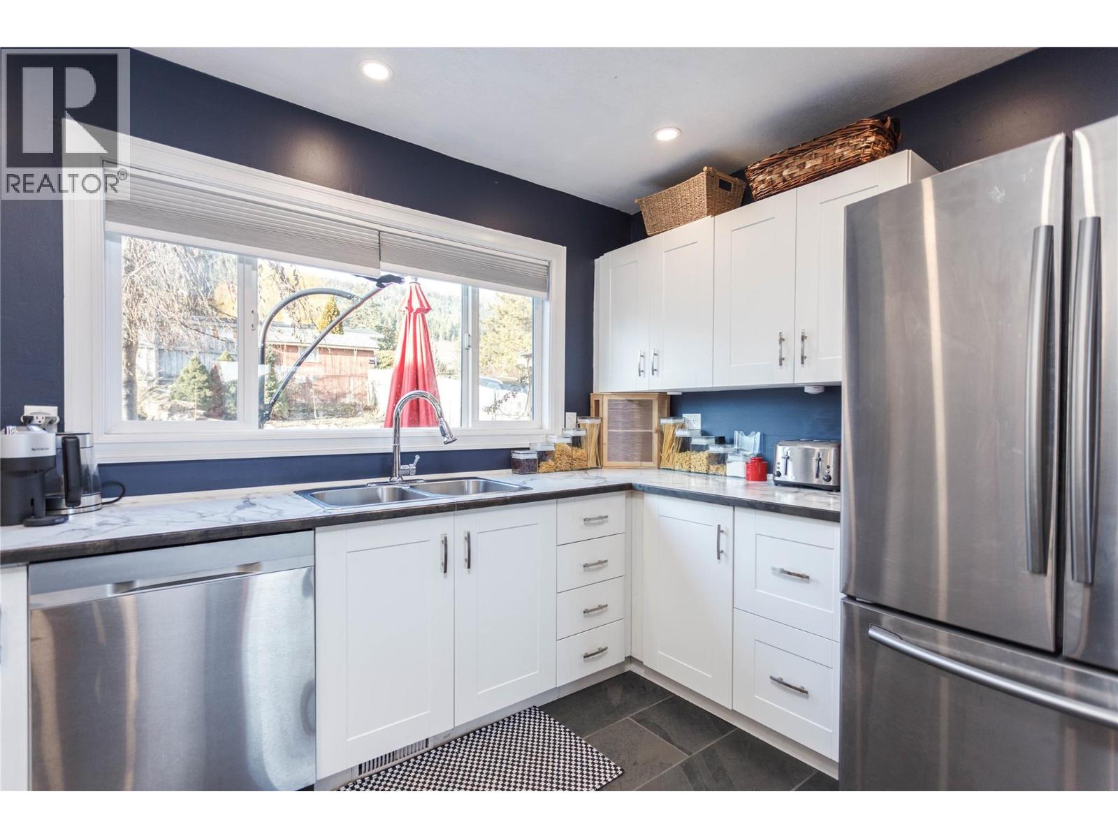  2138 Catt Avenue, Lumby