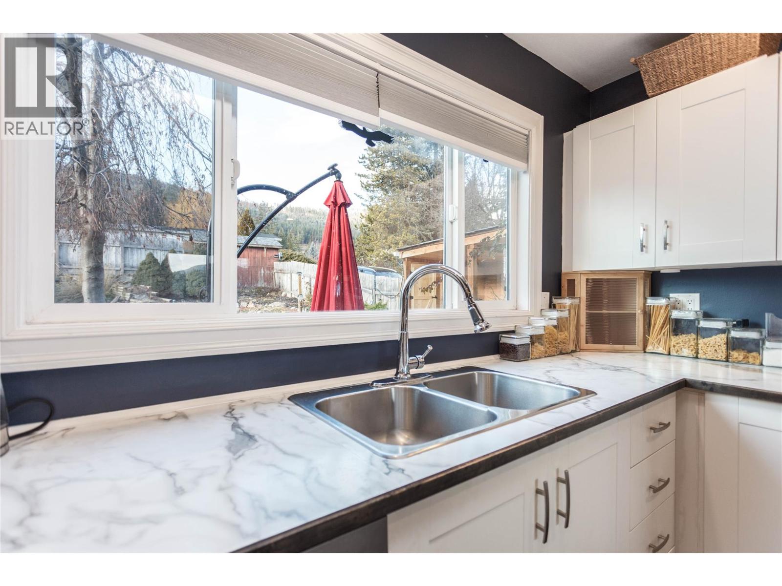  2138 Catt Avenue, Lumby