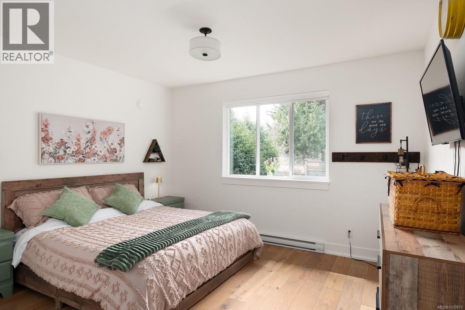  2101 Weiler Avenue West, Sidney