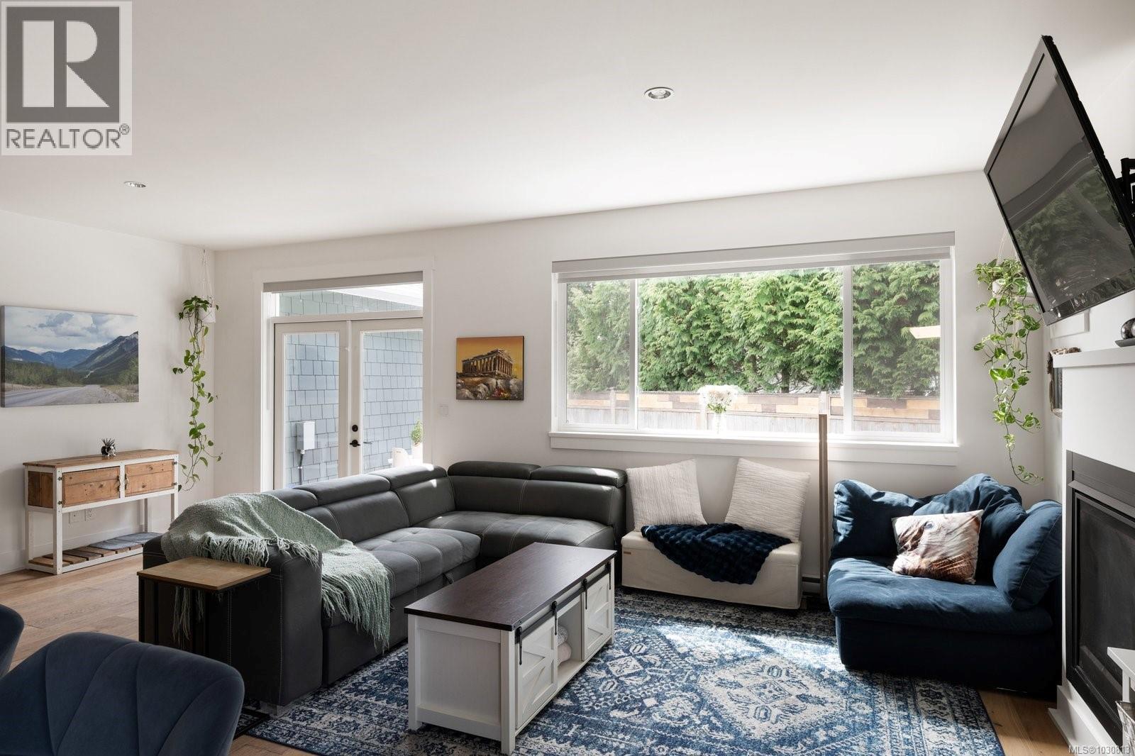  2101 Weiler Avenue West, Sidney