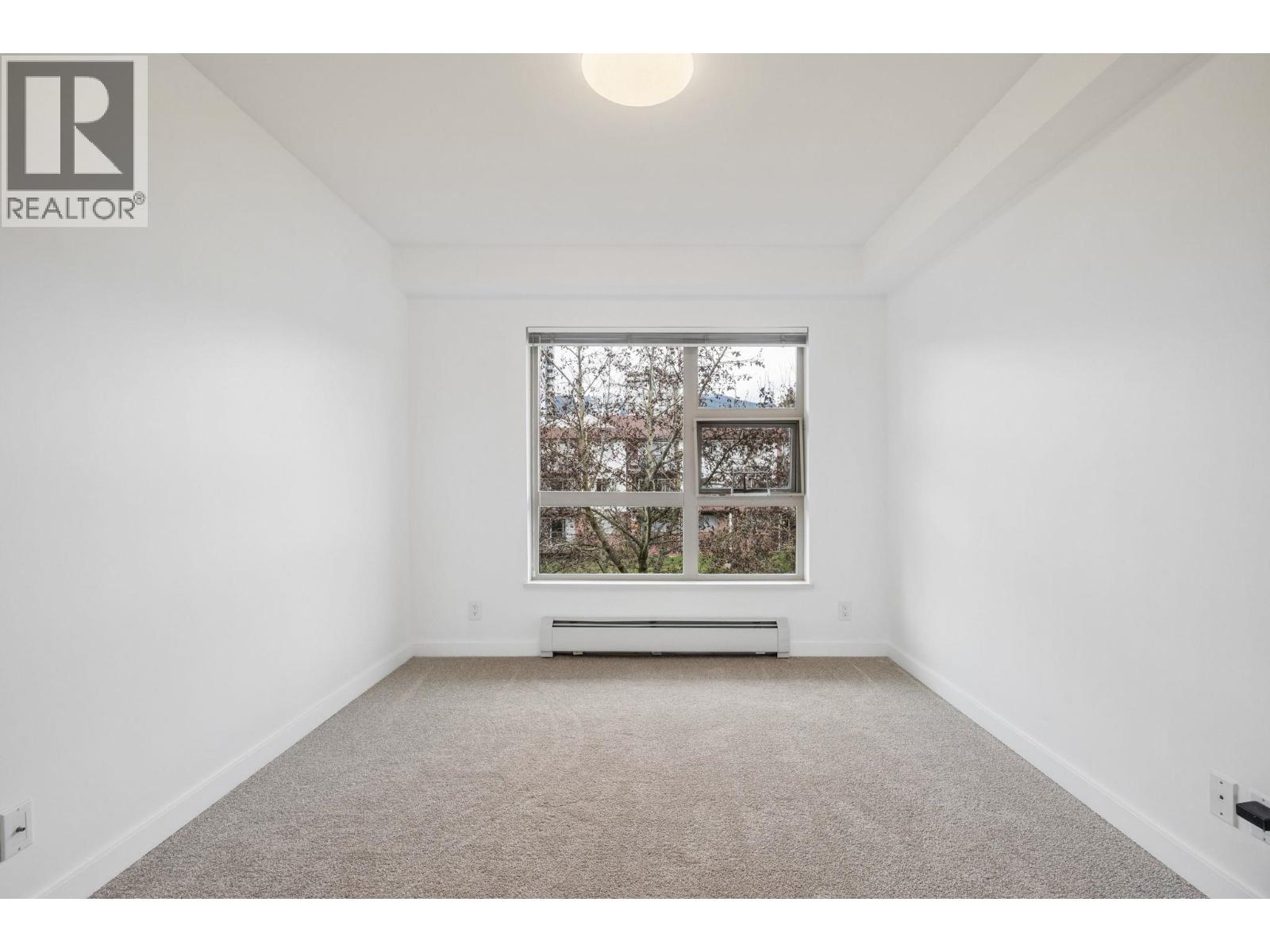 303 1033 ST. GEORGE'S AVENUE, North Vancouver