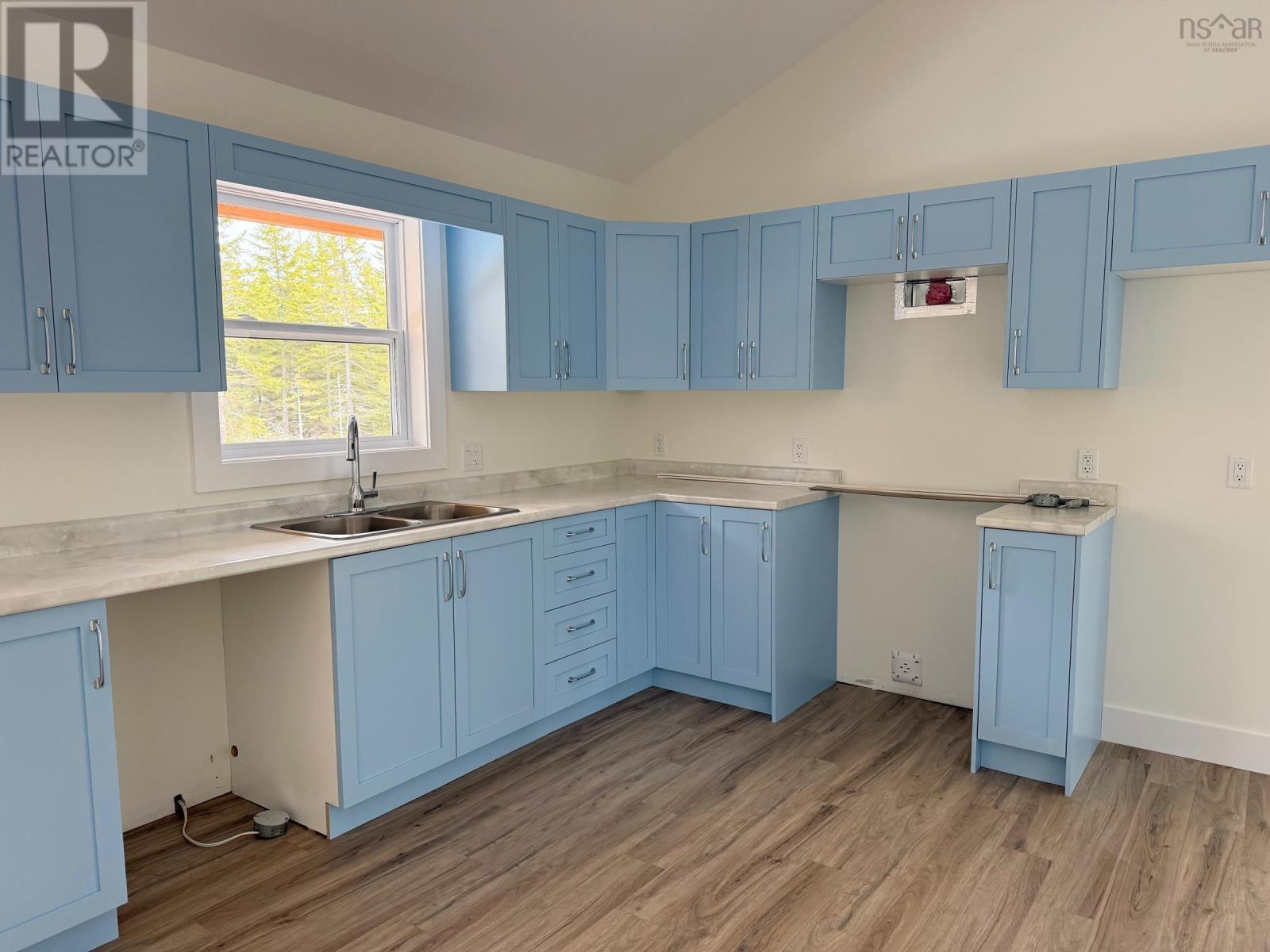 Property 4 of 16 of 275 38 Lakewood Court