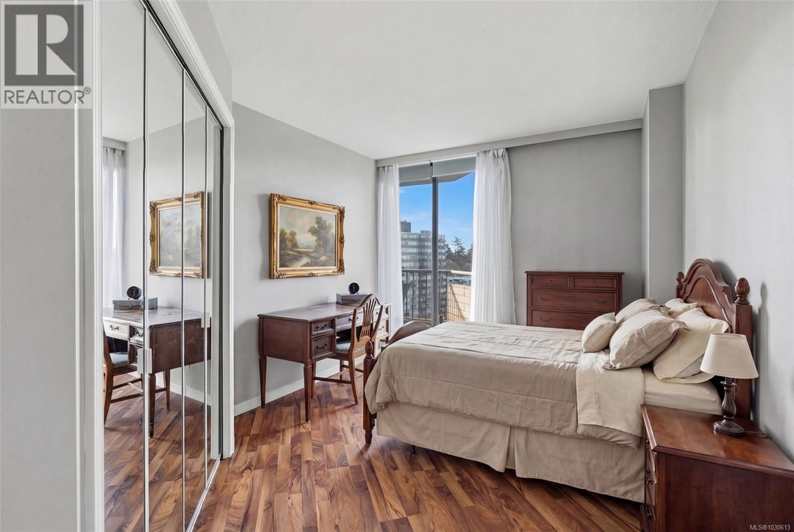 1010 620 Toronto St, Victoria