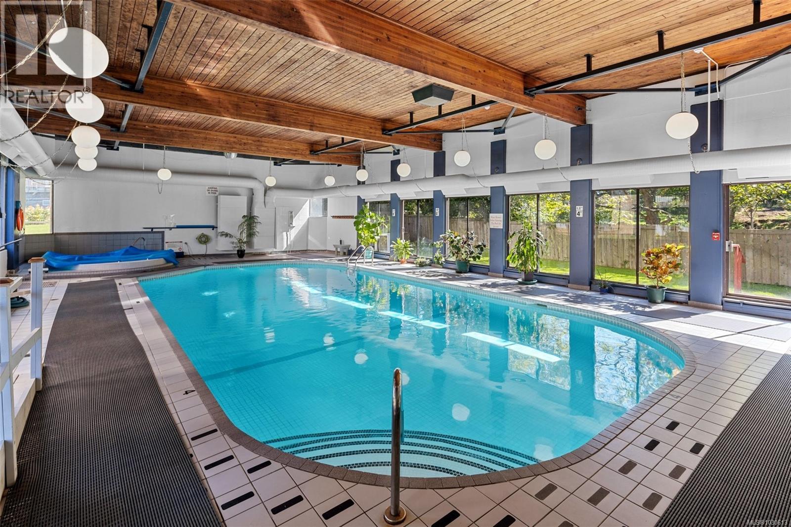 1010 620 Toronto St, Victoria